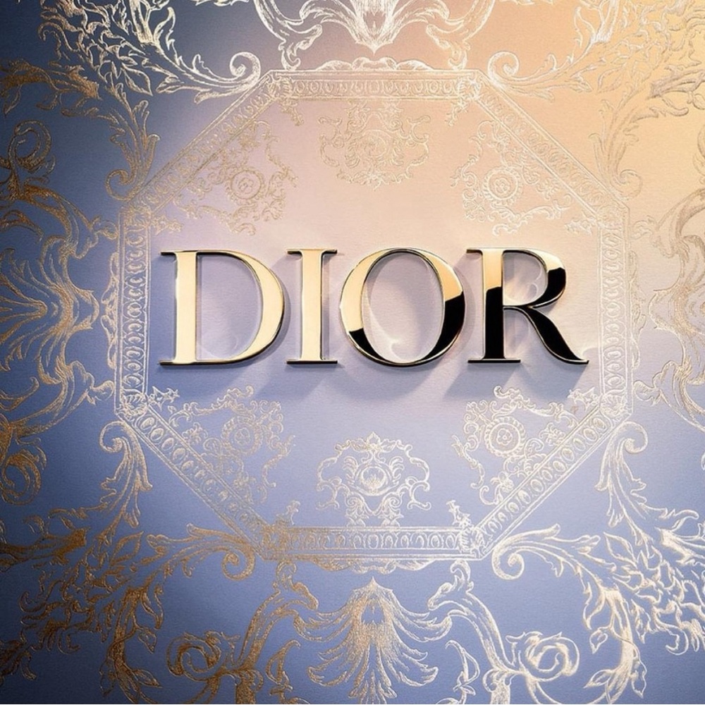 ⭐️D I O R  ⭐️ - Picture 3 of 4